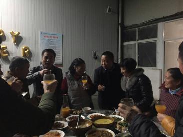 新年開(kāi)工第四天，借著新年的喜慶，公司為2月份生日的員工舉辦了“生日宴”